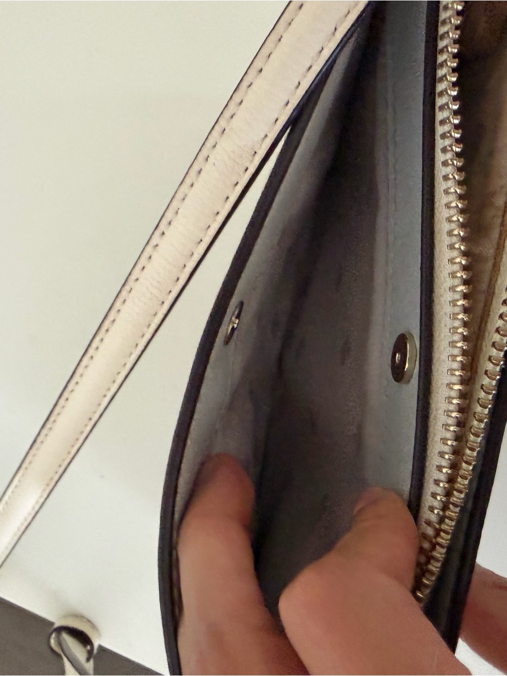 kate spade cream leather crossbody with adjustable strap - Picture 6 of 6